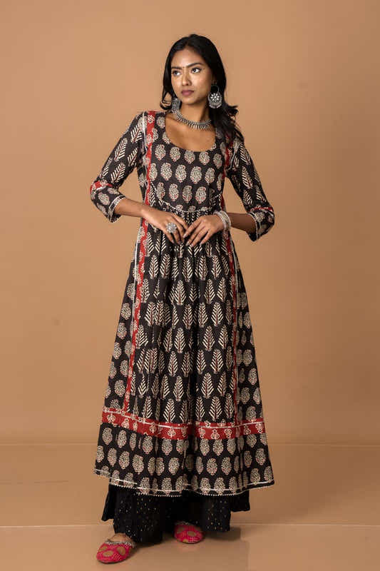 Kumud, casual block print kurta with Leaf Block Fabric.