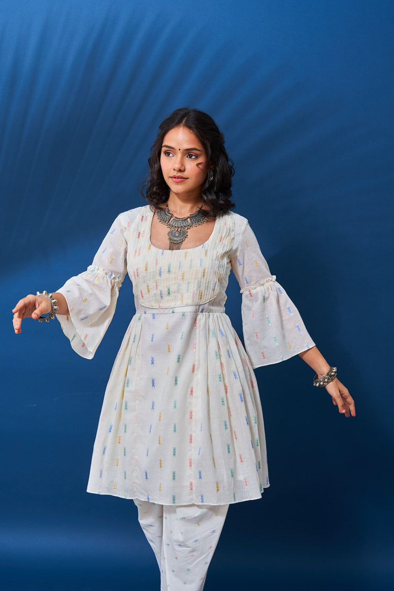 Off-white peplum dhoti made with soft cotton without dupatta