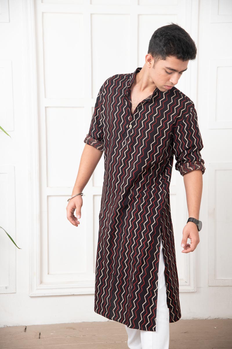 Zigzag Block Kurta from the Side